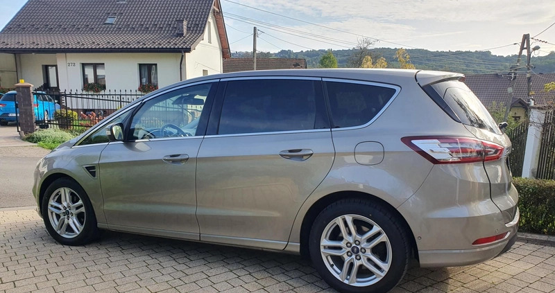 Ford S-Max cena 74900 przebieg: 137000, rok produkcji 2015 z Zielonka małe 781